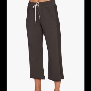 NWT Mate The Label Kayden Crop Charcoal